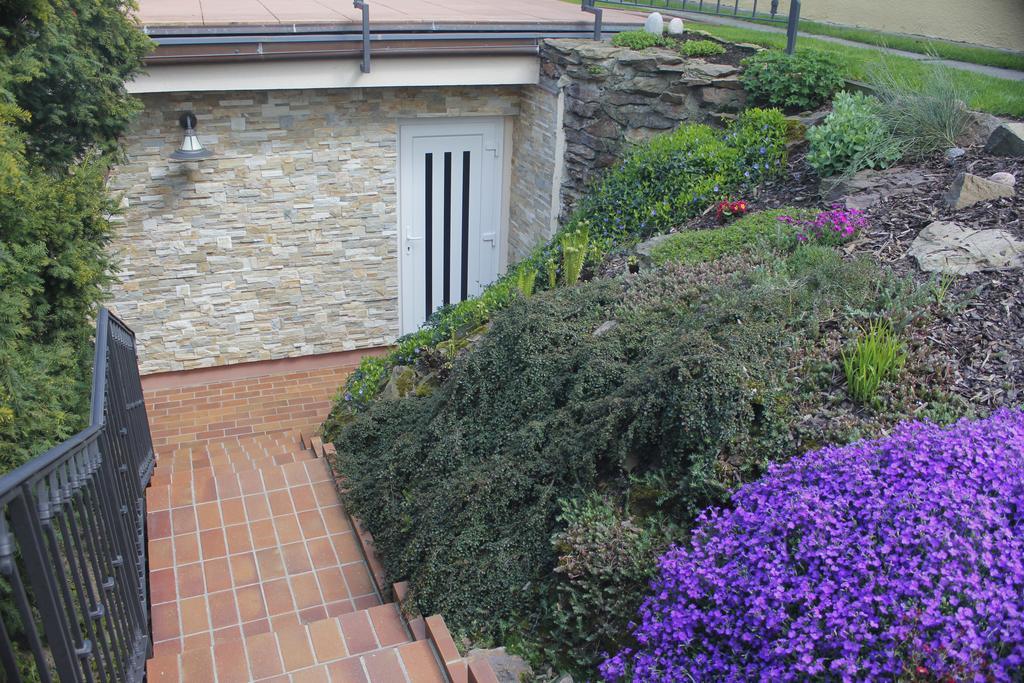 Apartment Dejvice Прага Екстер'єр фото